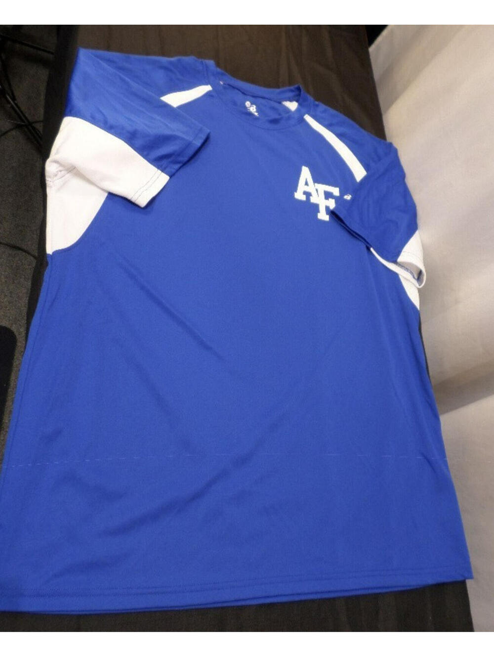 DESIGNER BADGER SPORT AF AIR FORCE 100% POLYESTER BLUE SHIRT SIZE X-LARGE